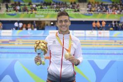 Israel Oliver medalla de oro combinada SM11 en 200m