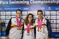 Antoni Ponce, Marian Polo y scar Salguero con sus medallas del Campeonato del Mundo de Natacin Paralmpica Mxico 2017.