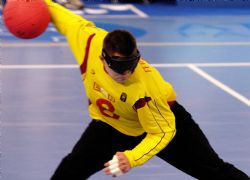 Partido de goalball en los Juegos Paralmpicos de Atenas 2003