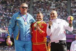 David Casinos, medalla de oro en lanzamiento de disco.