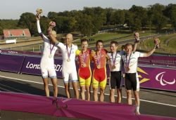 Christian Venge y David Llaurado medalla de oro en la prueba de contrarreloj en carretera.