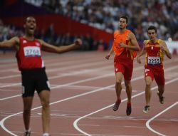 Gerard Descarrega final de Carrera de 400 metros T12 Final