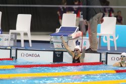 Sarai Gascon, medalla de bronce en los 100 metros libres.