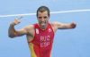 Jairo Ruiz celebra la medalla de bronce conseguida en el triatln paralmpico categora PT4