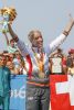 Elena Congost celebra el triunfo en el maratn donde consigui la medalla de oro y adems obtuvo su mejor marca personal