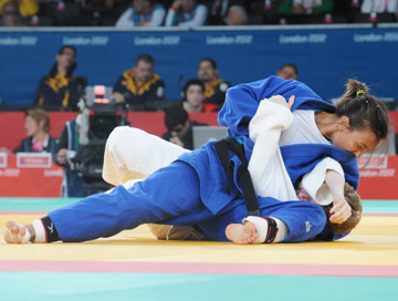 La judoka Mnica Merenciano en plena competicin