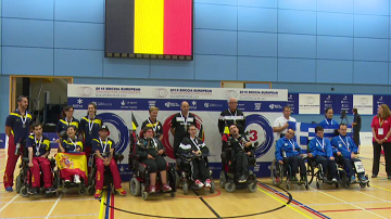 El equipo de boccia recibe la medalla de plata