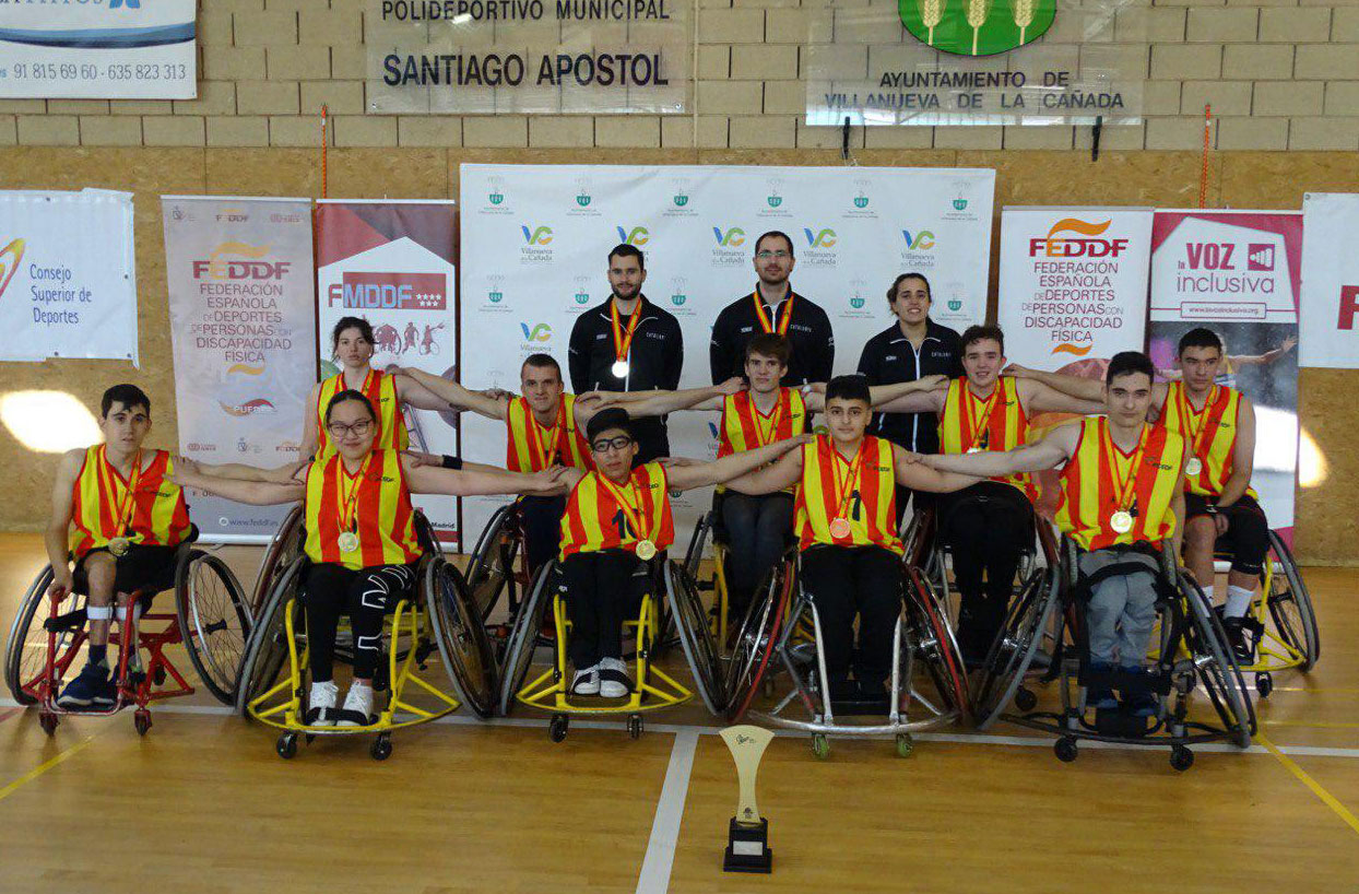 radiador Asco maldición Cataluña ya es doble campeona de España escolar de baloncesto en silla de  ruedas | Paralímpicos