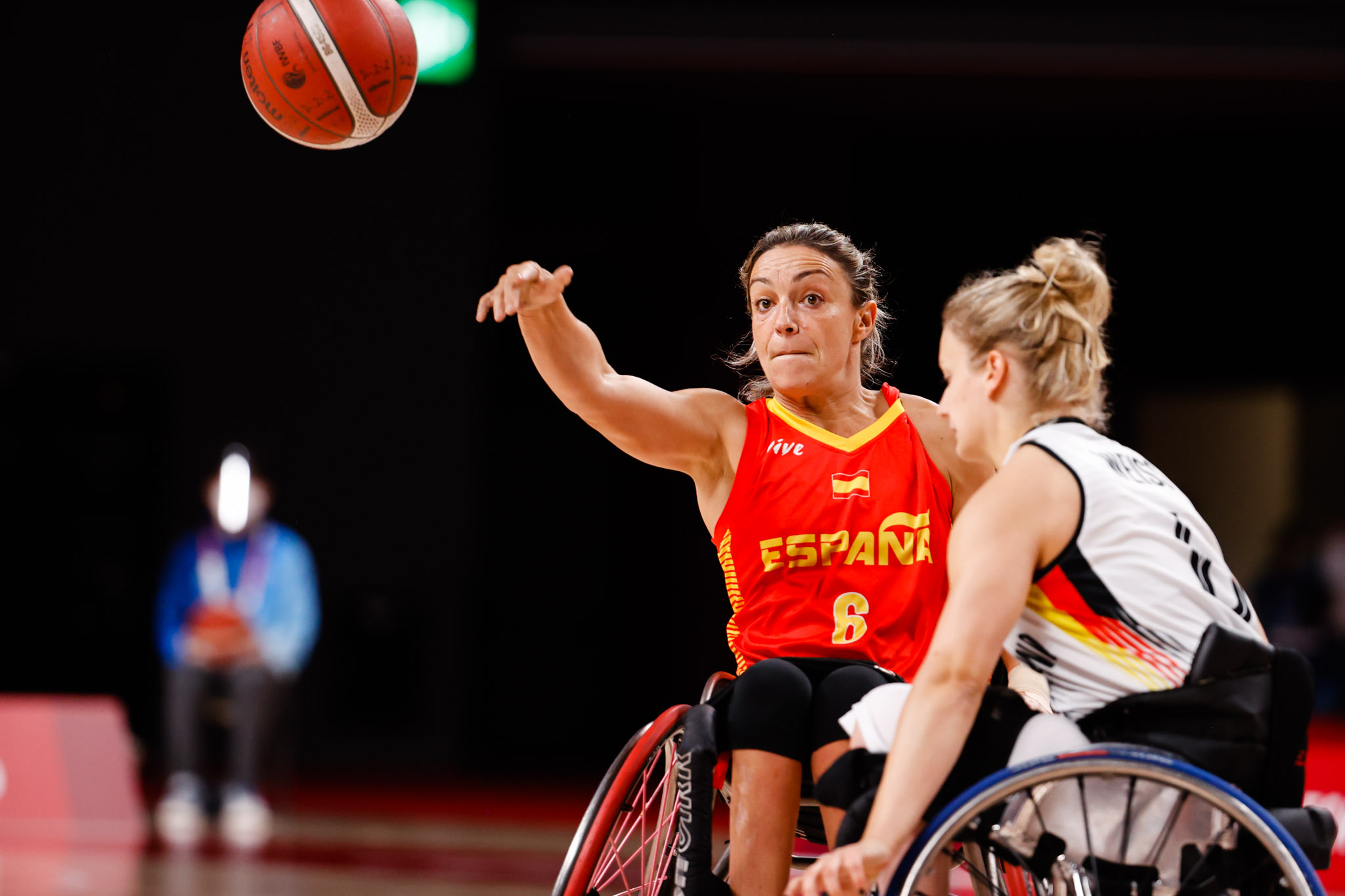 Sonia Ruiz, capitana de la selección de basket, en un partido en los Juegos de Tokio