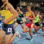 Yassine Ouhdadi, durante la carrera de 5000 T13 del Mundial Dubai 2019