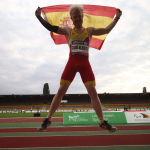 Iván Cano, tras conquistar la medalla de oro en la prueba de Longitud T13 en Berlín.