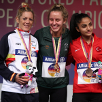 Izaskun Osés, en el podio como subcampeona de Europa en Berlín.