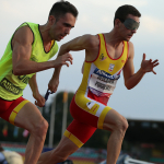 Momento de la prueba de 400 metros T11, donde Gerard Descarrega se proclamó campeón de Europa junto a su guía Guillermo Rojo.