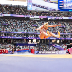 Sara Fernández en la final de salto de longitud