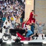 Bailarines durante la ceremonia de apertura