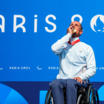 Sergio Garrote gana el oro paralímpico de contrarreloj en París