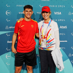 Elena de Borbón celebra la medalla de Ander Cepas