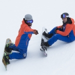 Imagen de Astrid Fina y su entrenador, Alberto Mallol, antes de la carrera de banked slalom de los Juegos Paralímpicos de Pyeongchang 2018.