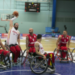 Asier García, en el partido entre España y Polonia del Europeo BSR 2015.