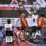 Asier García, durante el partido entre España y Gran Bretaña en el Europeo BSR 2015.