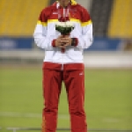 Alberto Suárez, en el podio como subcampeón de la prueba de los 5000 metros T13 del Mundial de Atletismo Doha 2015.
