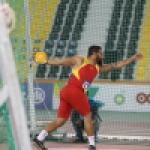 Kim López, en un intento de la prueba de lanzamiento de disco T12 del Mundial de Atletismo Doha 2015.