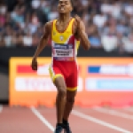 Deliber Rodríguez, llegando a meta en la prueba de los 400 metros T20 durante el Mundial de Atletismo Paralímpico de Londres.
