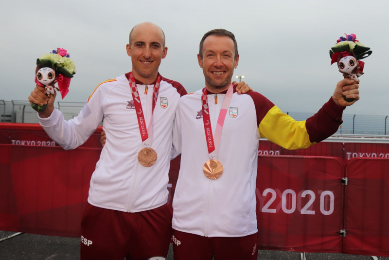 Christian Venge y Noel Martín con su medalla de bronce