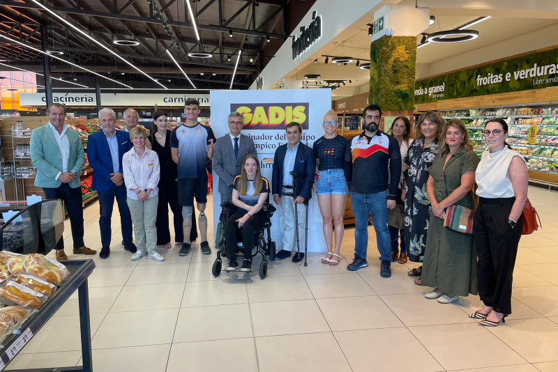 Foto de la visita a un supermercado de Gadis