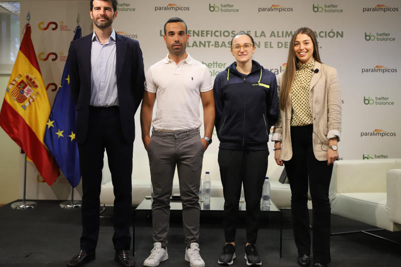 Florencio García, Andoni Igartua, María Delgado y Lorena Aira, en la presentación