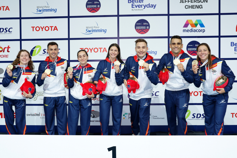 El relevo español de 4x100 estilos. Foto Simoni Castrovillari / IPC.