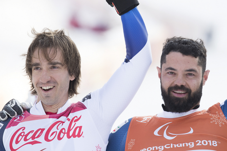 Imagen de Jon Santacana y Miguel Galindo ganan la medalla de plata en la prueba supercombinada de los Juegos Paralímpicos de Pyeongchang 2018.