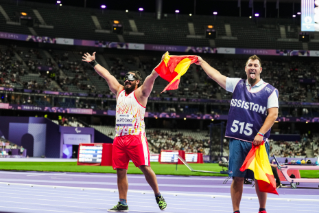 Del Amo celebra su bronce