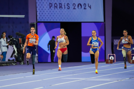 Fiona Pinar vuelve a la pista de parís