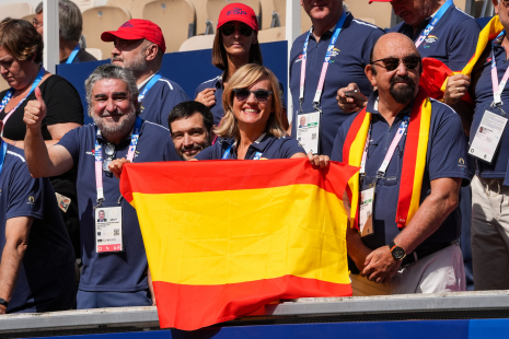 La ministra de Educación y el ministro de Derechos Sociales en los Paralímpicos de París 2024 