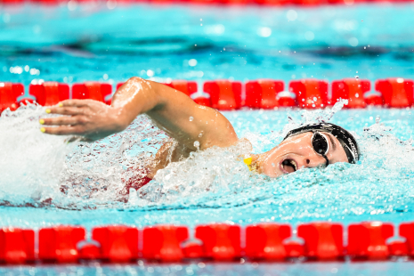 Ariadna Edo en las series mujeres 200M estilo individual - SM13