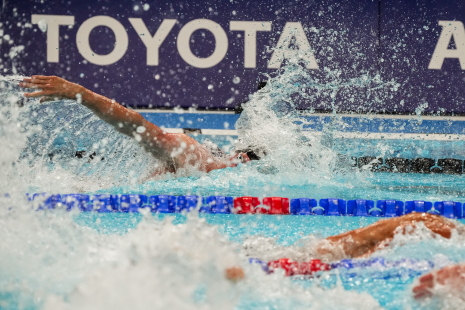 Iván Salguero en las series hombres 100M estilo libre - S12