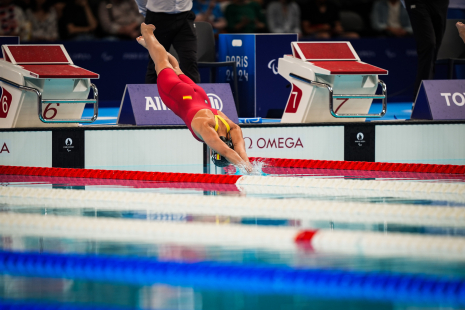 Marian Polo roza el bronce
