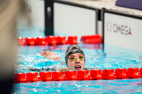 Marta Fernández en las series de mujeres 100M estilo libre - S3