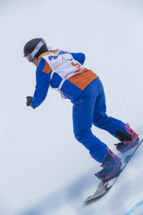 Imagen de Astrid Fina durante la carrera de banked slalom de los Juegos Paralímpicos de Pyeongchang 2018.