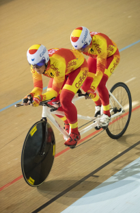 El tándem Ginesa López-Mayalen Noriega con la selección española en el Mundial de Ciclismo en Pista de Apeldoorn 2019.