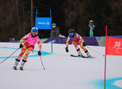 Alejandra Requesens y Victoria Ibáñez 1ª manga slalom gigante Milán Cortina 2026