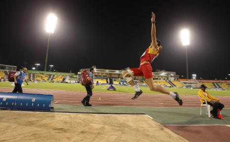 José Antonio Expósito, en uno de sus saltos en la prueba de Longitud T20 del Mundial de Atletismo Doha 2015.