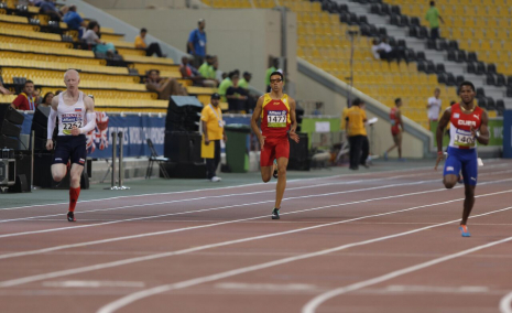 Joan Munar, durante la prueba de 200 metros T12 del Mundial de Atletismo Doha 2015.
