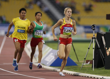 Elena Congost, durante la prueba de 1500 metros T12 del Mundial de Atletismo Doha 2015.