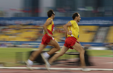 Manuel Garnica durante la prueba de los 800 metros T11 del Mundial de Atletismo Doha 2015.