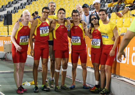 Relevo 4x100 T11-T13 del Mundial de Atletismo Doha 2015: Martin Parejo y Tim Stewart, Diego Sancho, Gerard Descarrega y Marcos Blanquiño y Joan Munar.