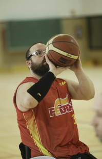 Asier García, durante una concentración y entrenamiento con la selección española de baloncesto en silla.