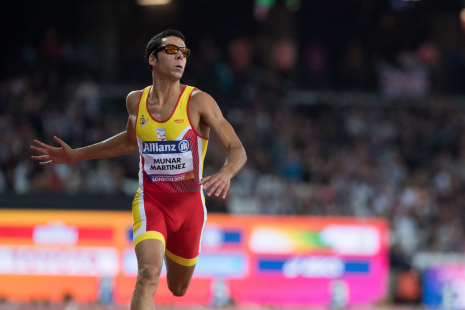 Joan Munar gana la medalla de bronce en los 100 metros T12 durante el Campeonato del Mundo de Atletismo Paralímpico de Londres.