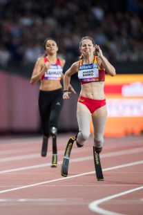 Sara Andrés, durante la prueba de los 400 metros T44 durante el Campeonato del Mundo de Atletismo Paralímpico de Londres.